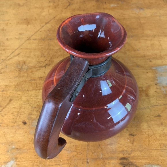 Vtg Franciscan Pottery Maroon Wood Handled Carafe - Picture 5 of 11
